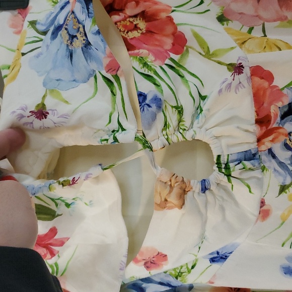 Yumi Kim Lani Dress Size Medium Dainty Floral Flirty Design Midi - Picture 7 of 16